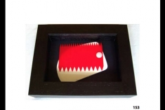 kunstgruppe GOTTLIEB mit Ausbruch - die Befreiung der Objekte im Forum unter den Linden, Auszug aus dem Auktionskatalog, Teigspachtel, rot-weiß, Kunststoff