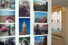 Gesamtrauminstallationen im Hafthaus Herne von kunstgruppe GOTTLIEB, Dokumentationsinstallation Find The Net, Foto: © KGGB