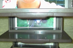 Gesamtrauminstallationen im Hafthaus Herne von kunstgruppe GOTTLIEB, Dokumentationsinstallation Find The Net, Foto: © KGGB