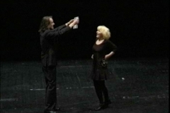 kunstgruppe GOTTLIEB mit ihrem Werk Erben der Gegenwart im Hebbel Theater Berlin, Foto: Archiv © KGGB