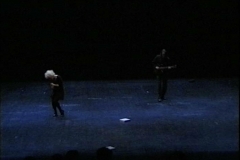 kunstgruppe GOTTLIEB mit ihrem Werk Erben der Gegenwart im Hebbel Theater Berlin, Foto: Archiv © KGGB