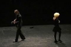 kunstgruppe GOTTLIEB mit ihrem Werk Erben der Gegenwart im Hebbel Theater Berlin, Foto: Archiv © KGGB