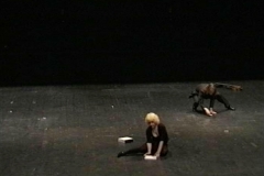 kunstgruppe GOTTLIEB mit ihrem Werk Erben der Gegenwart im Hebbel Theater Berlin, Foto: Archiv © KGGB