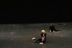 kunstgruppe GOTTLIEB mit ihrem Werk Erben der Gegenwart im Hebbel Theater Berlin, Foto: Archiv © KGGB