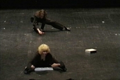 kunstgruppe GOTTLIEB mit ihrem Werk Erben der Gegenwart im Hebbel Theater Berlin, Foto: Archiv © KGGB