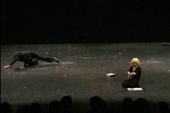 kunstgruppe GOTTLIEB mit ihrem Werk Erben der Gegenwart im Hebbel Theater Berlin, Foto: Archiv © KGGB