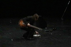 kunstgruppe GOTTLIEB mit ihrem Werk Erben der Gegenwart im Hebbel Theater Berlin, Foto: Archiv © KGGB