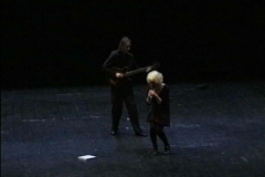 kunstgruppe GOTTLIEB mit ihrem Werk Erben der Gegenwart im Hebbel Theater Berlin, Foto: Archiv © KGGB